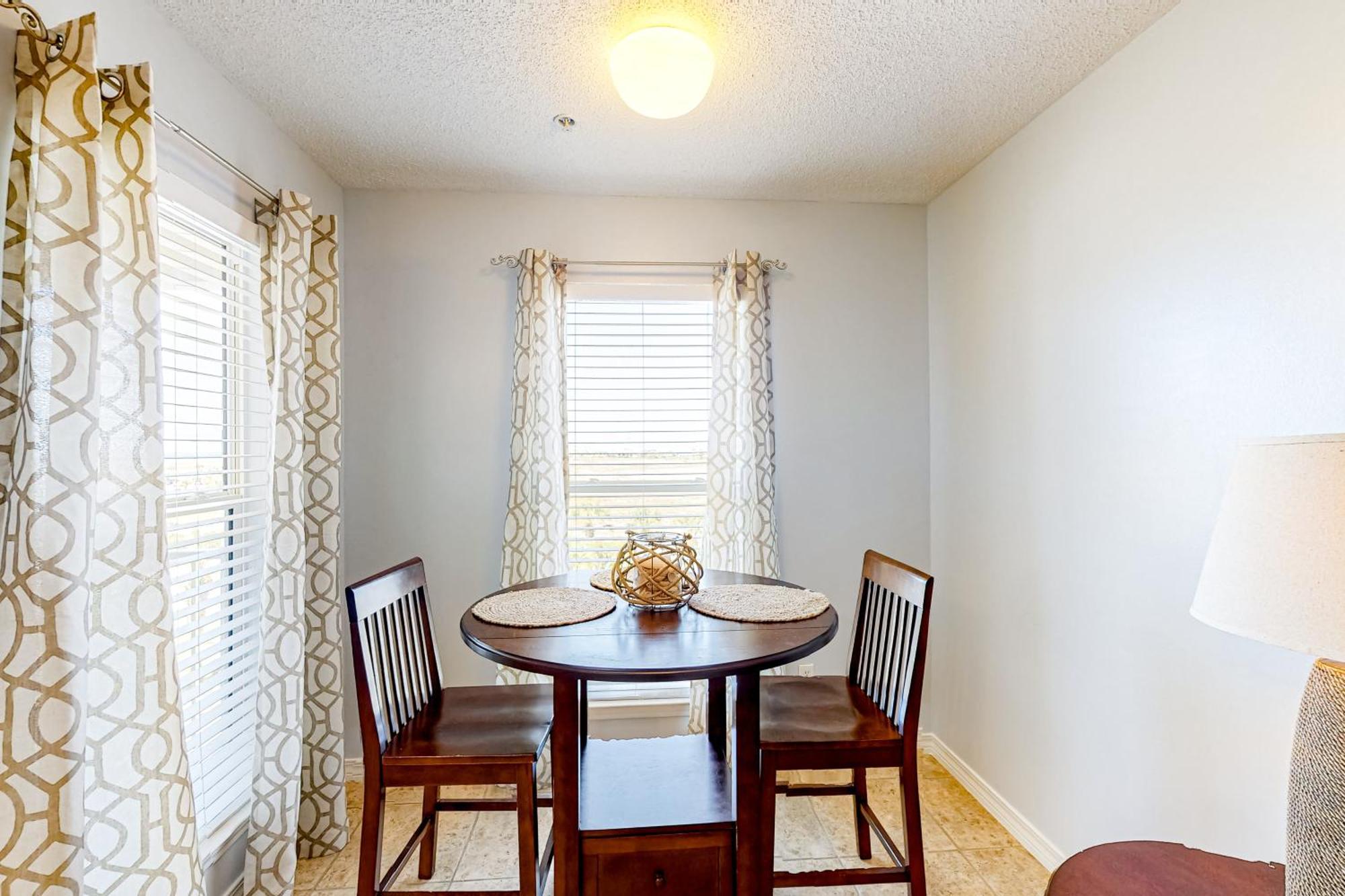 Gulf Island Condos II Наварра Номер фото