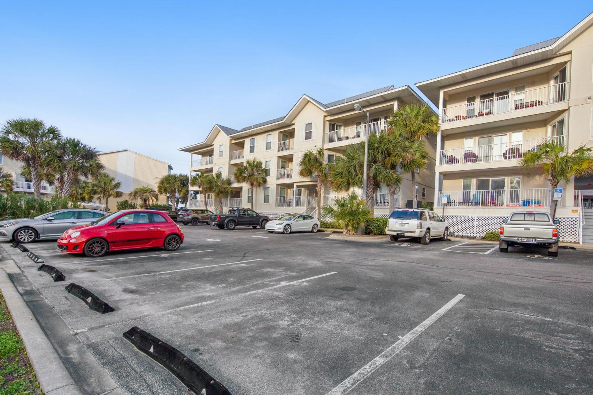 Gulf Island Condos II Наварра Номер фото
